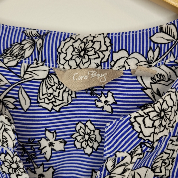Coral Bay Floral Sleeveless Tunic Blouse (Large) - Picture 2 of 6